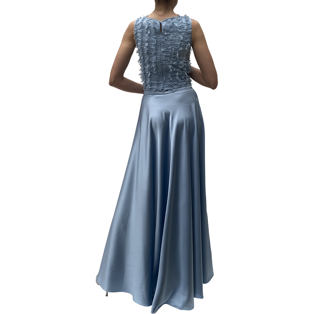 Alternative view of top crop piume polver