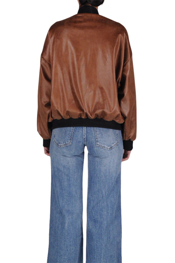 Alternative view of BOMBER CAMMELLO