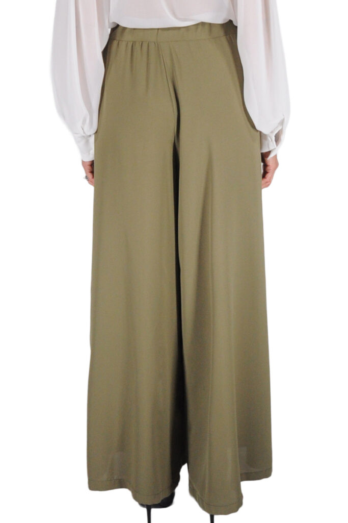 Alternative view of PANTALONE LARGO FLUIDO CON ELASTICO SALVIA