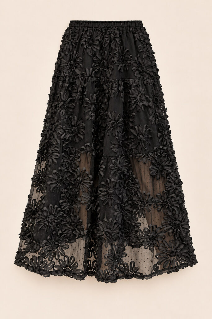 Alternative view of GONNA FIORI RILIEVO MIDI NERO